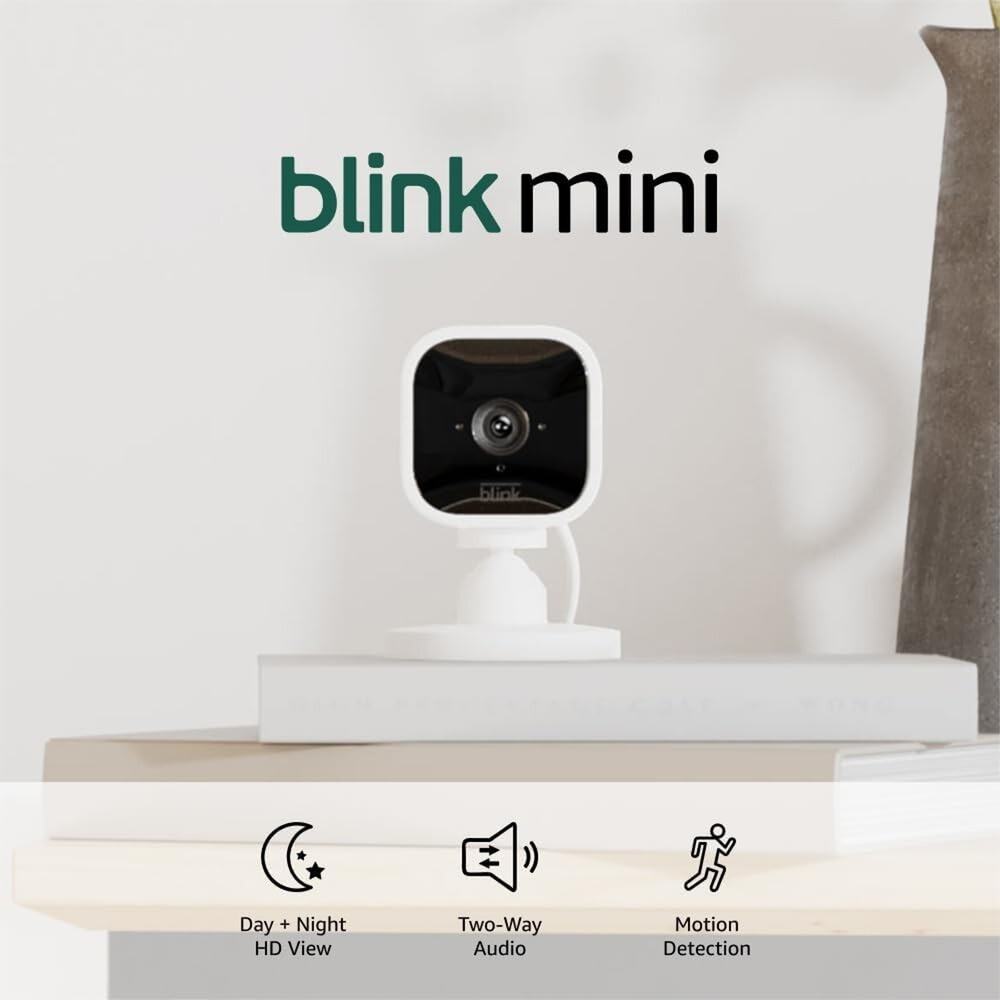 Blink Mini - Compact indoor plug-in smart security camera, 1080p HD video, night - Picture 2 of 5